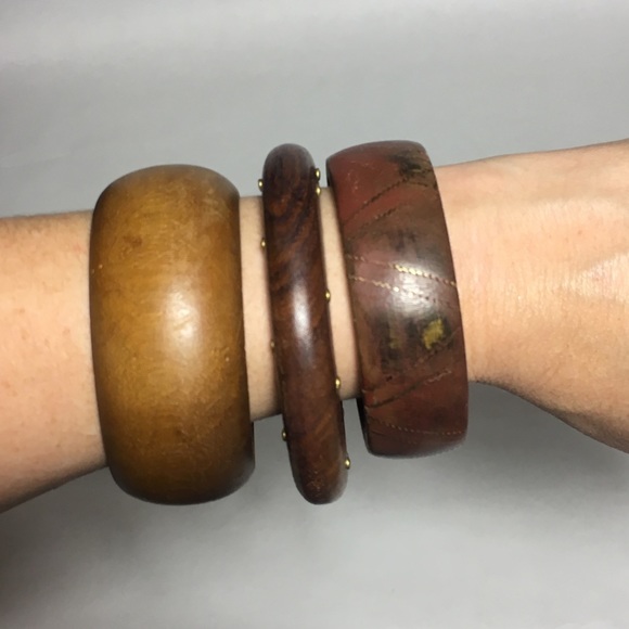 Set of wooden bracelets - Picture 1 of 3
